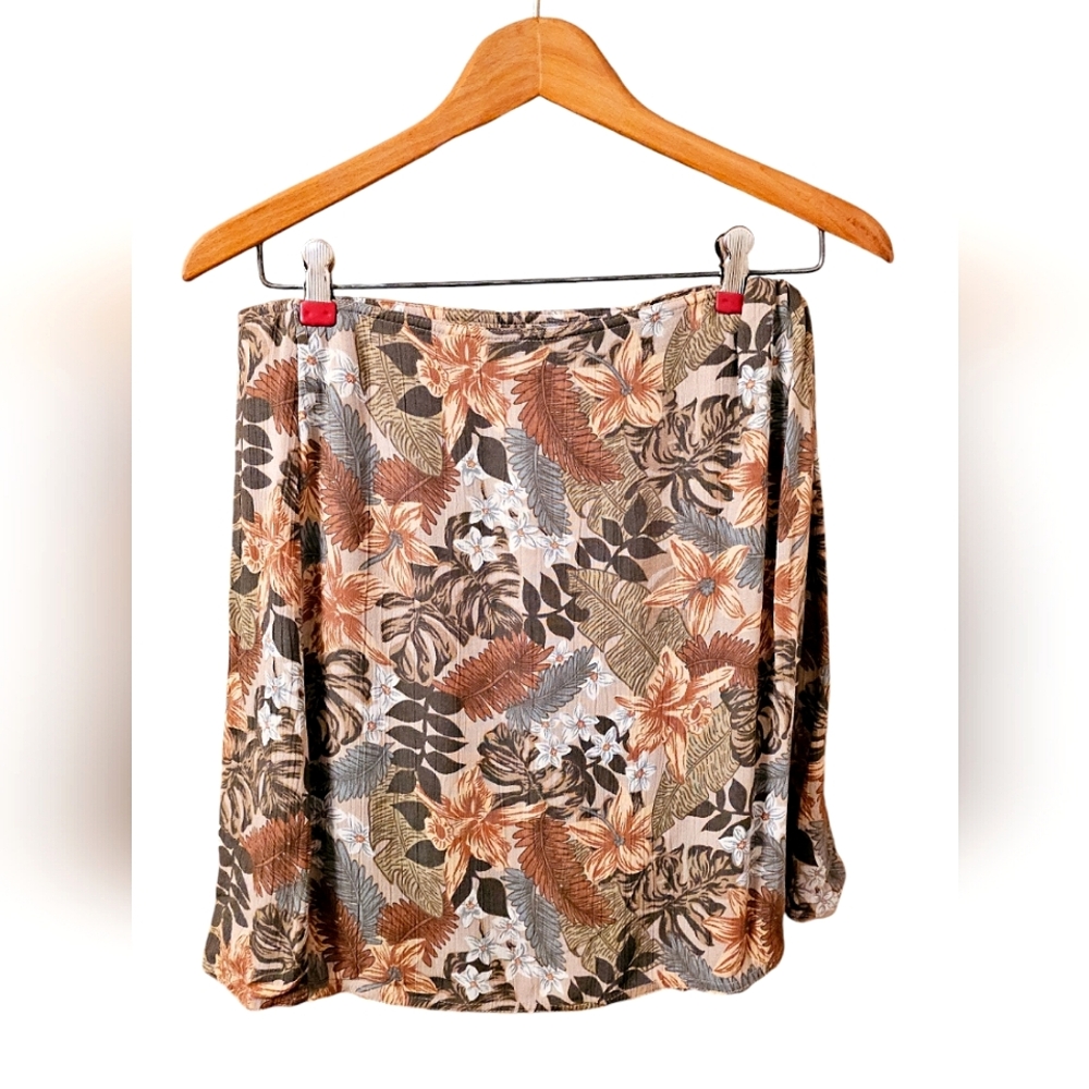 Lizsport Summer Safari Woman's Skort Wrap Shorts Floral Skirt Shorts Size 12